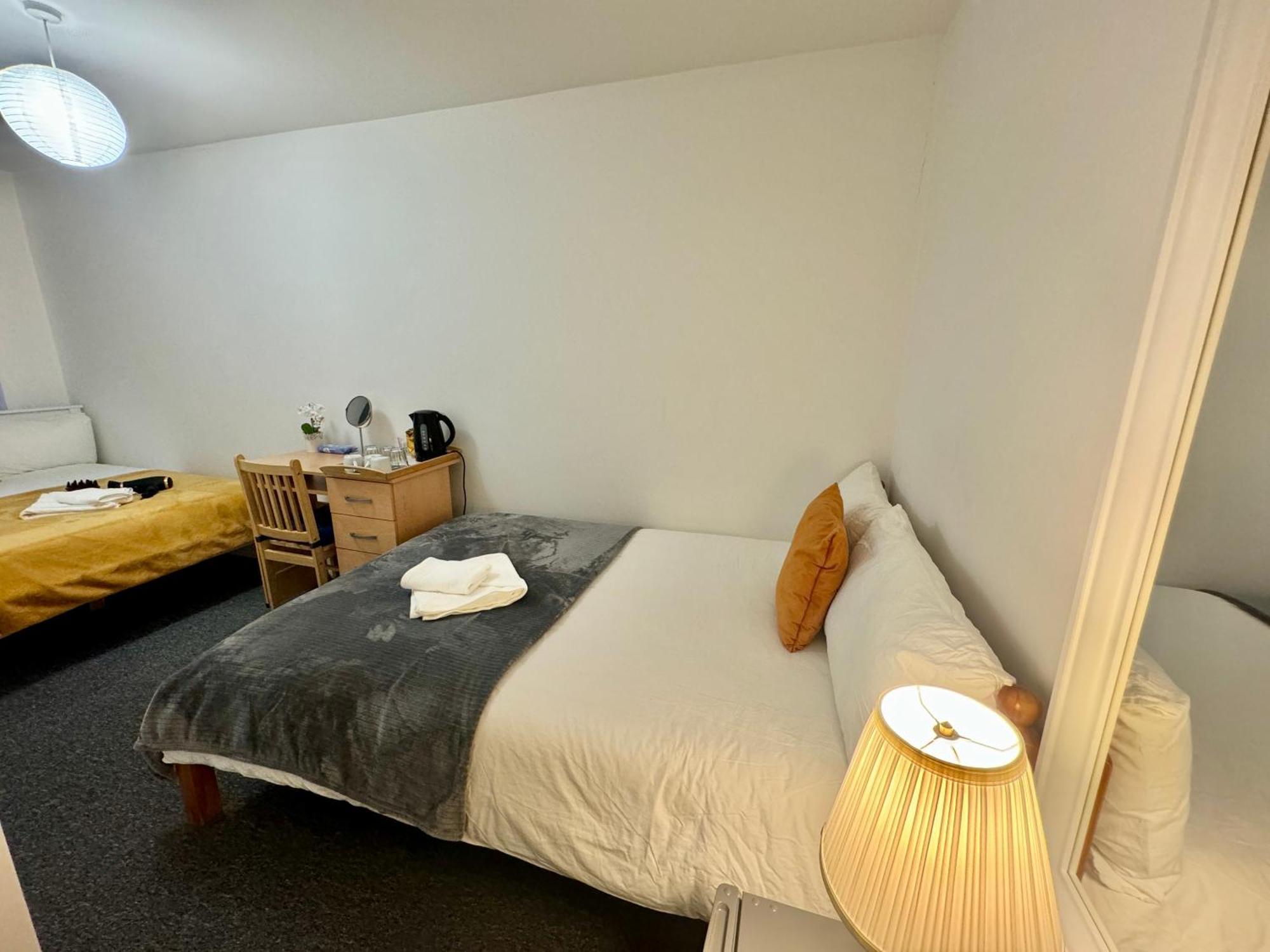 Cosmopolitan Comfort Private Bedrooms In Euston 106 Лондон Екстериор снимка