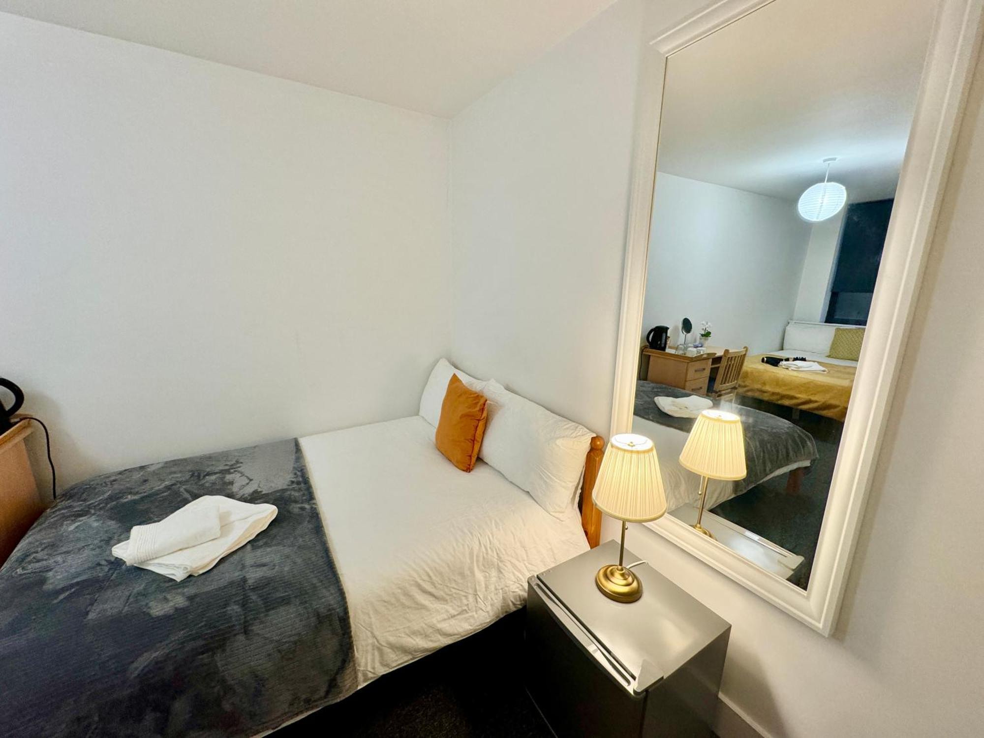 Cosmopolitan Comfort Private Bedrooms In Euston 106 Лондон Екстериор снимка