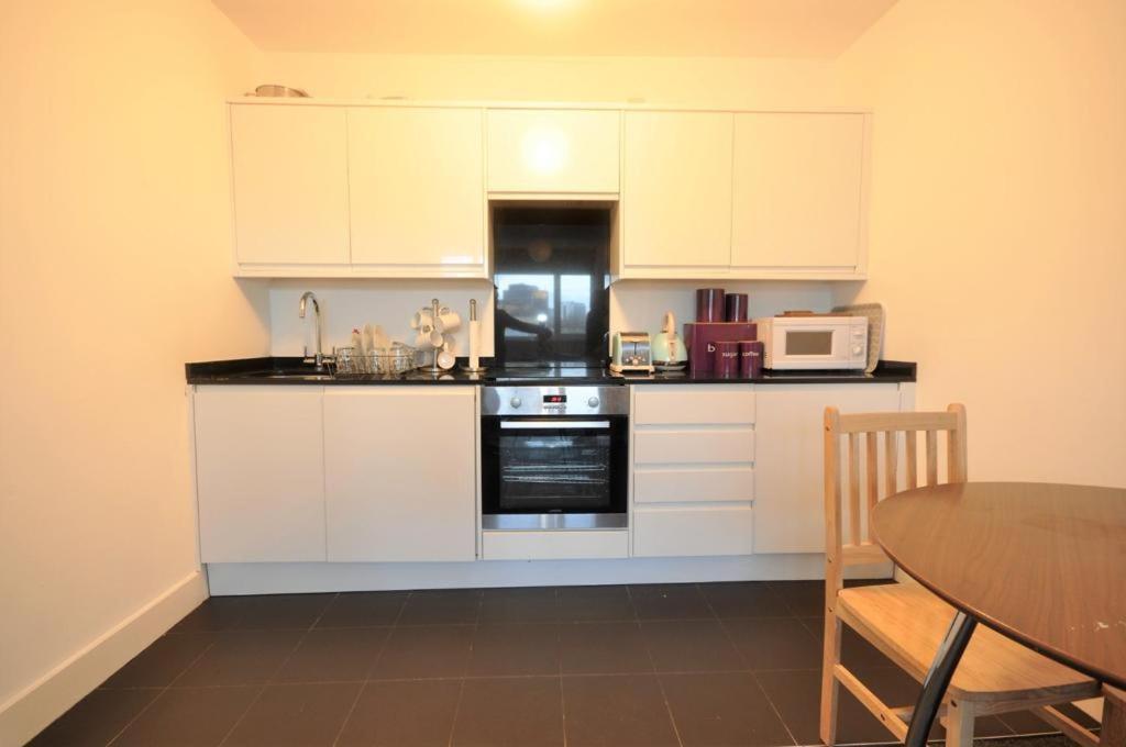 Cosmopolitan Comfort Private Bedrooms In Euston 106 Лондон Екстериор снимка