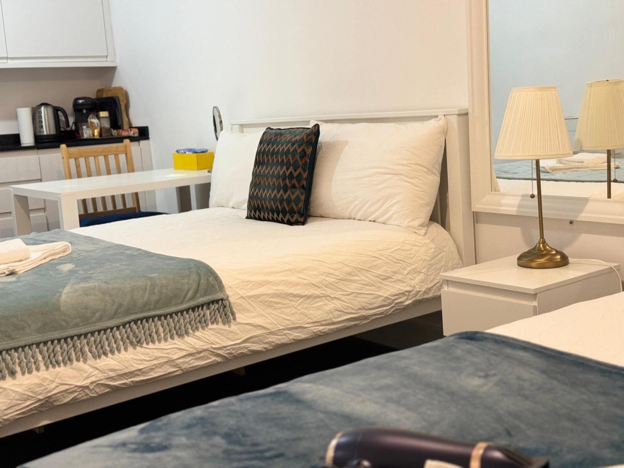 Cosmopolitan Comfort Private Bedrooms In Euston 106 Лондон Екстериор снимка