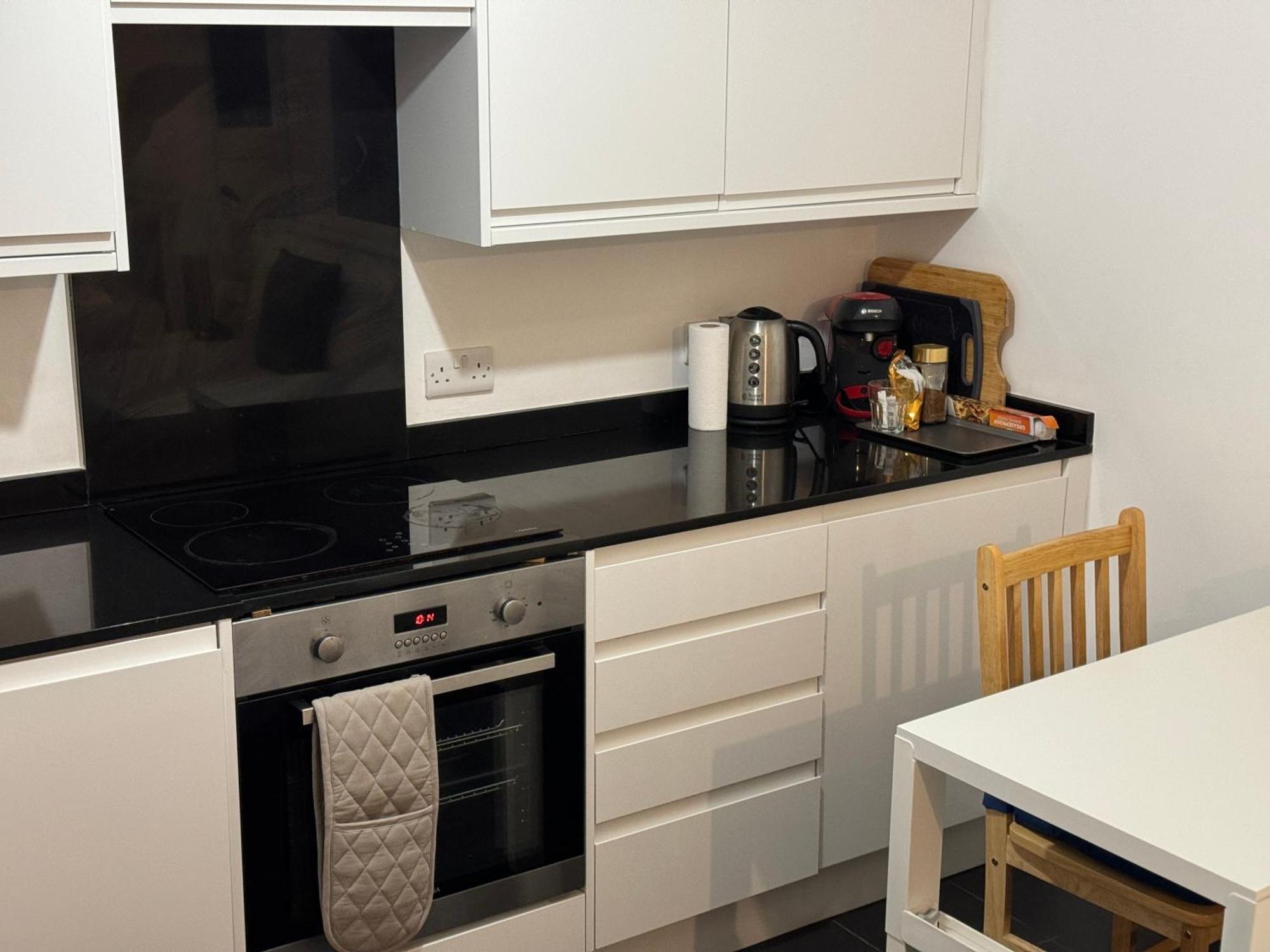 Cosmopolitan Comfort Private Bedrooms In Euston 106 Лондон Екстериор снимка