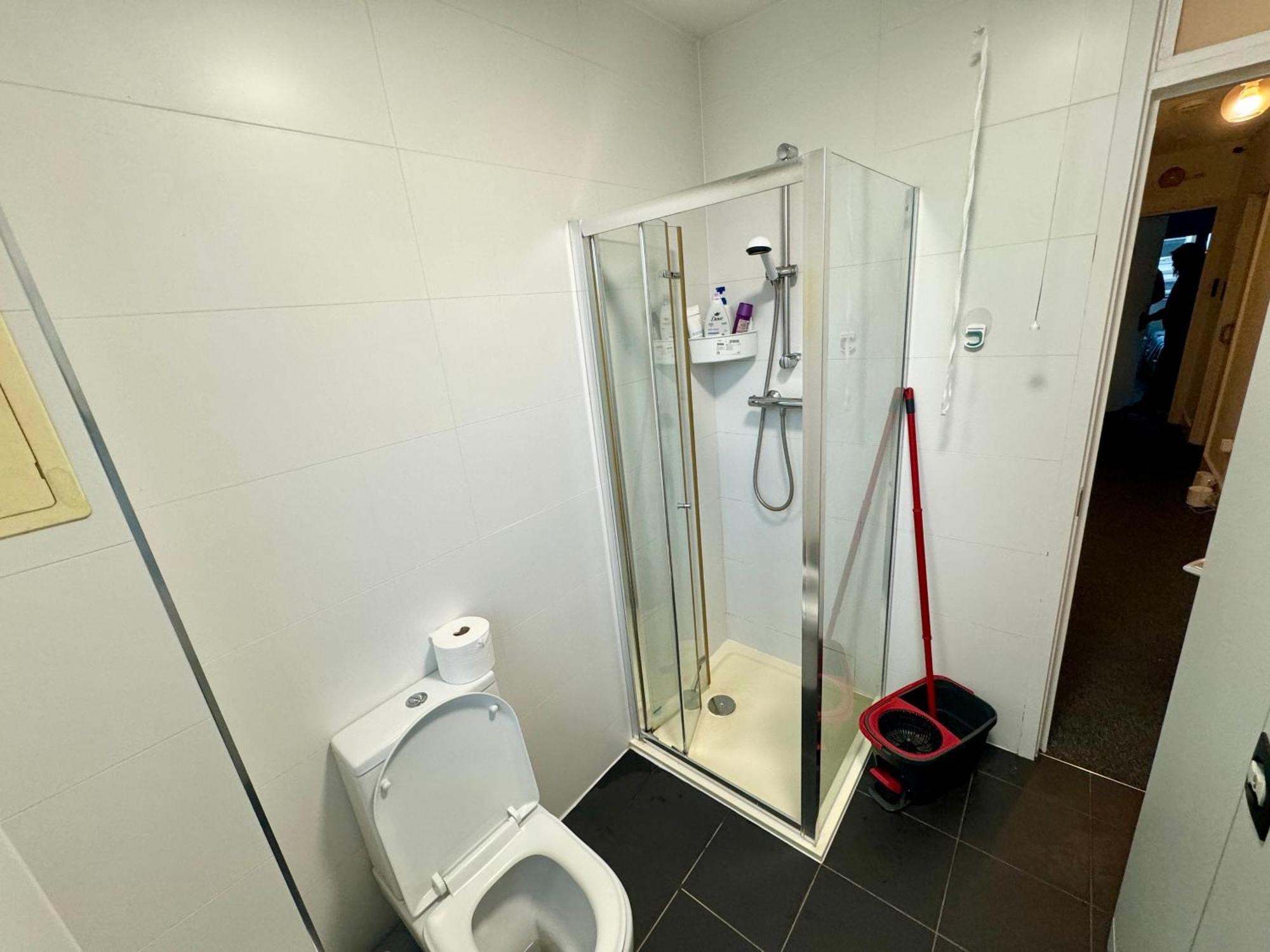 Cosmopolitan Comfort Private Bedrooms In Euston 106 Лондон Екстериор снимка