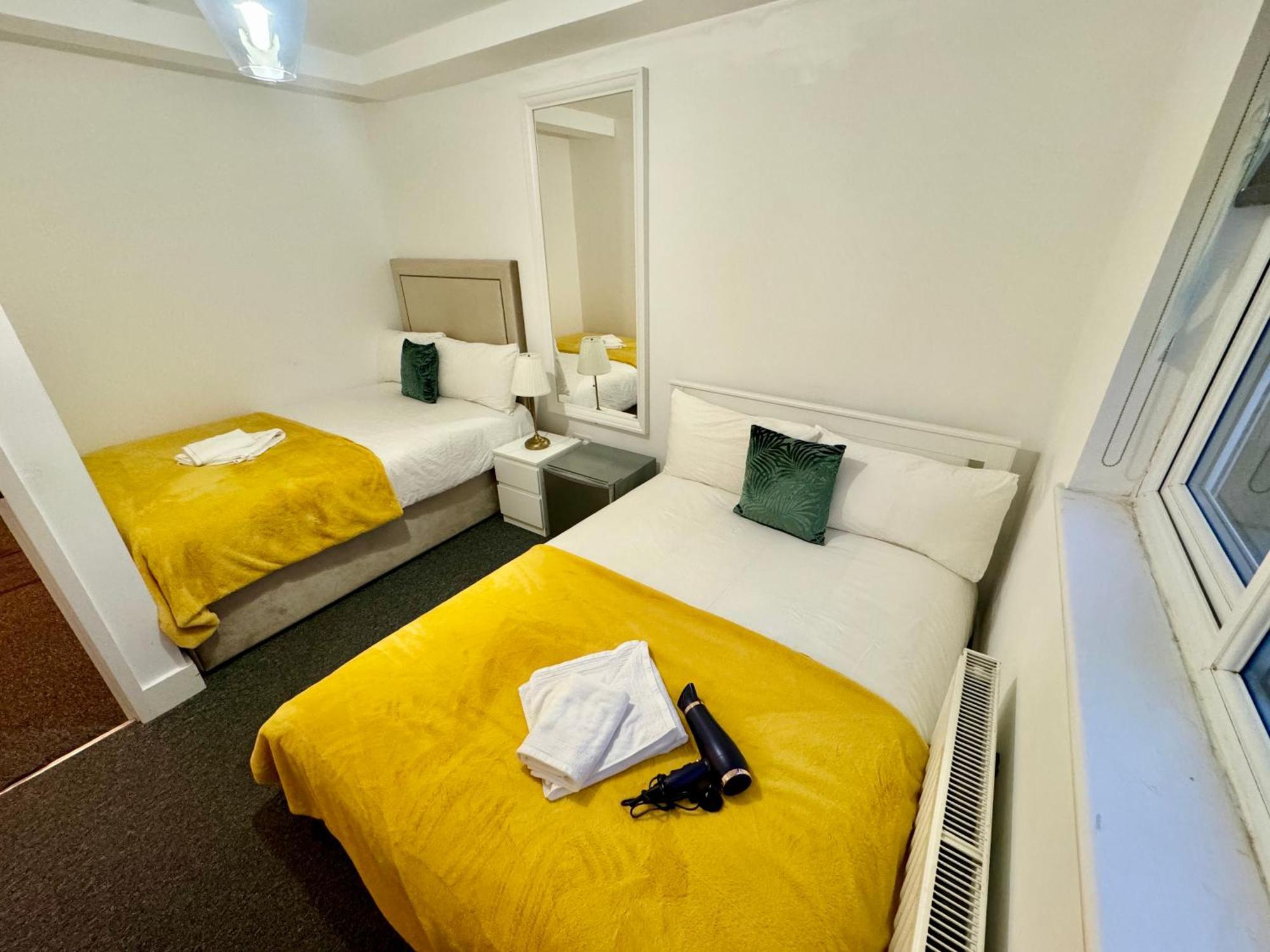 Cosmopolitan Comfort Private Bedrooms In Euston 106 Лондон Екстериор снимка