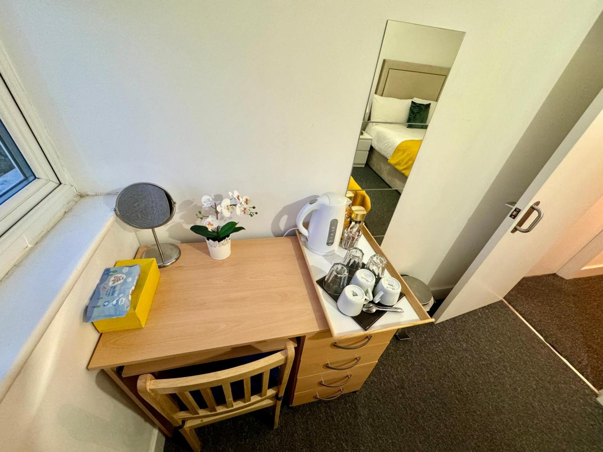 Cosmopolitan Comfort Private Bedrooms In Euston 106 Лондон Екстериор снимка