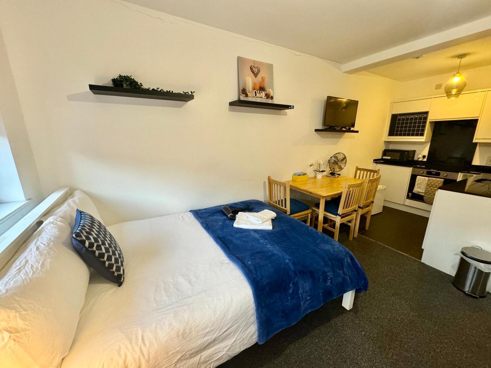 Cosmopolitan Comfort Private Bedrooms In Euston 106 Лондон Екстериор снимка