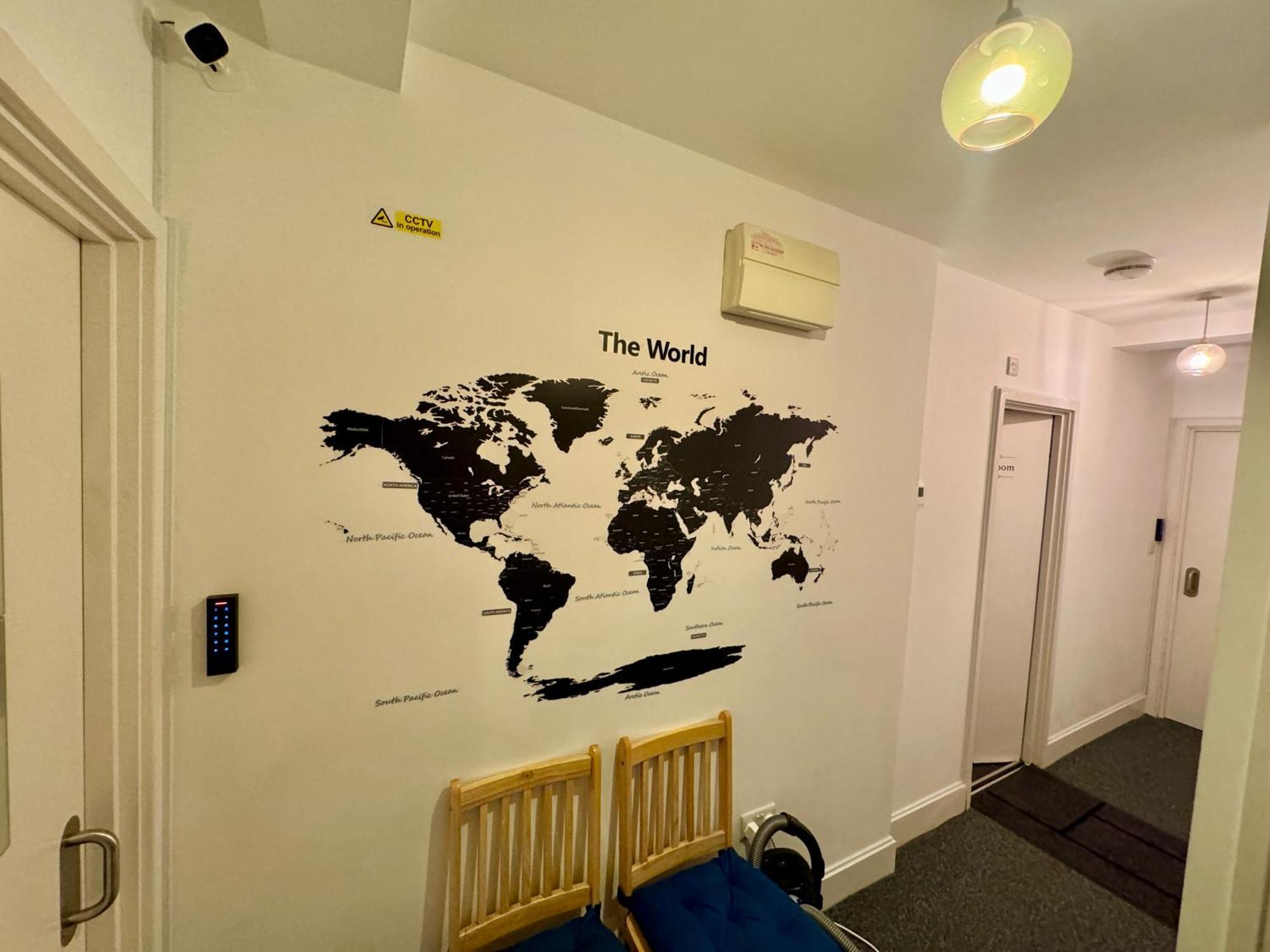 Cosmopolitan Comfort Private Bedrooms In Euston 106 Лондон Екстериор снимка